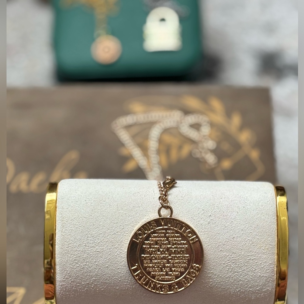 Authentic Louis Vuitton Gold Trunks & Bags Pendant Necklace! - Picture 2 of 7
